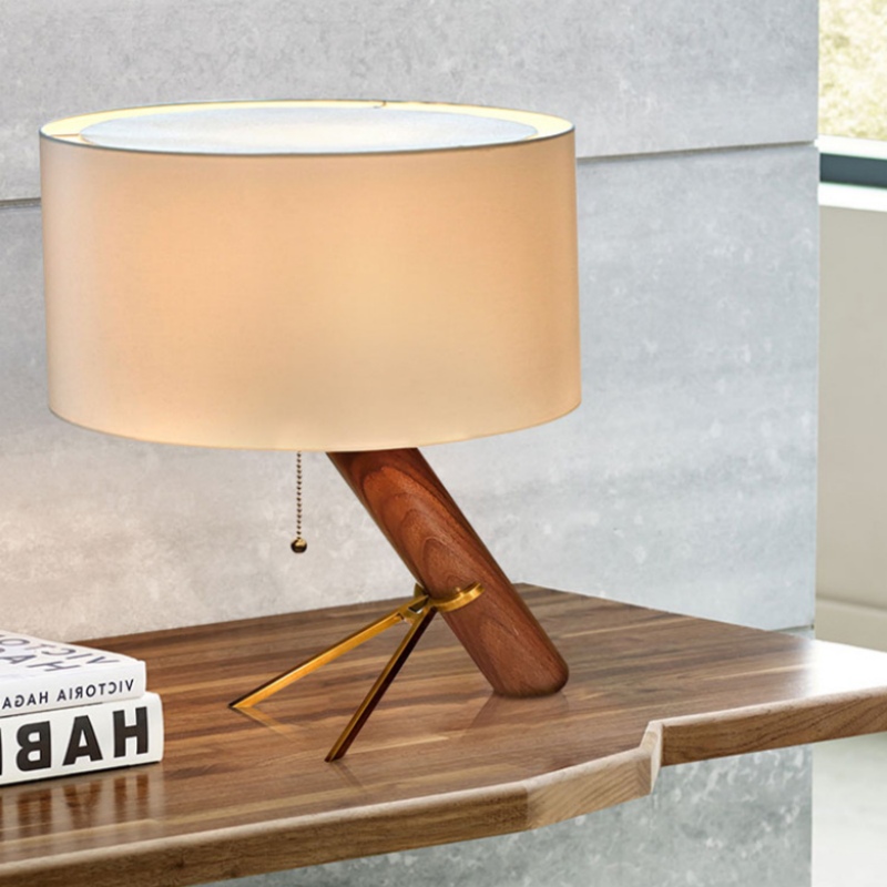 Wooden side table lamp